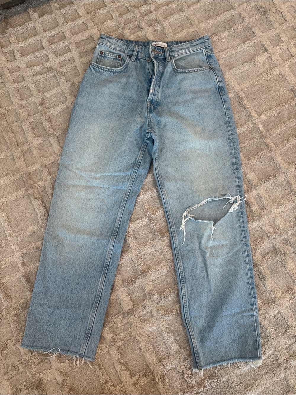 Zara Light Blue Straight Leg Jeans with Knee Distress
